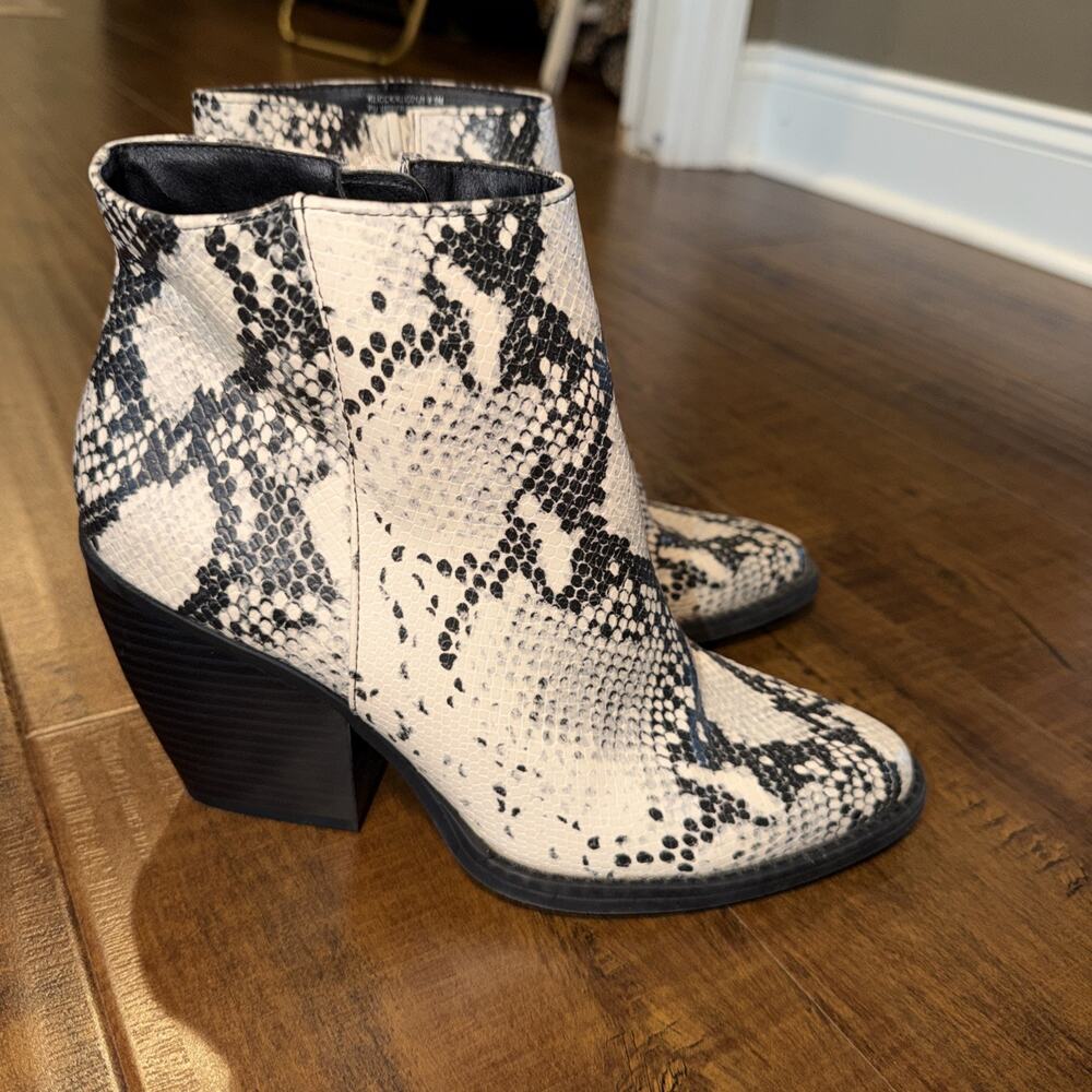 Madden Girl snake print booties 8.5